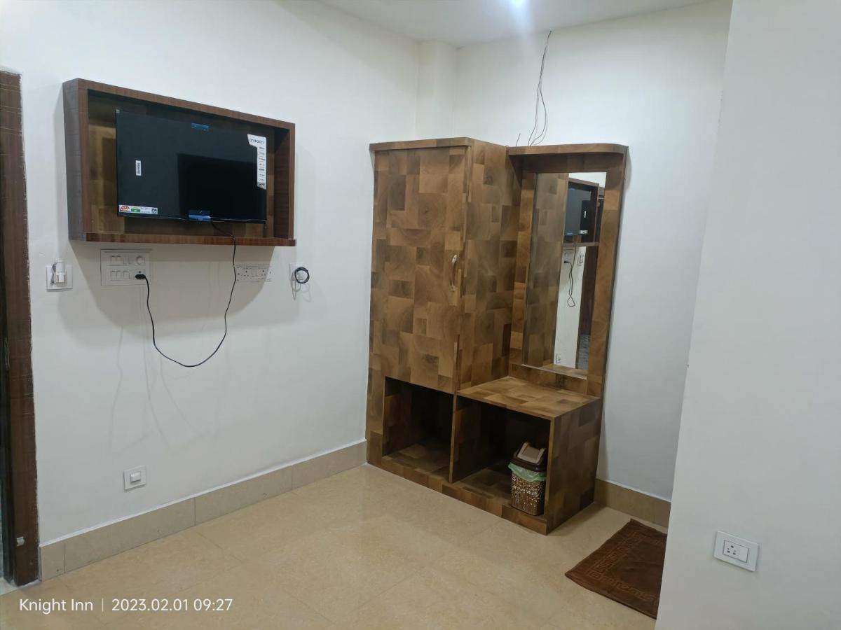 Hotel Knight Inn Airport Γουβαχάτι Εξωτερικό φωτογραφία