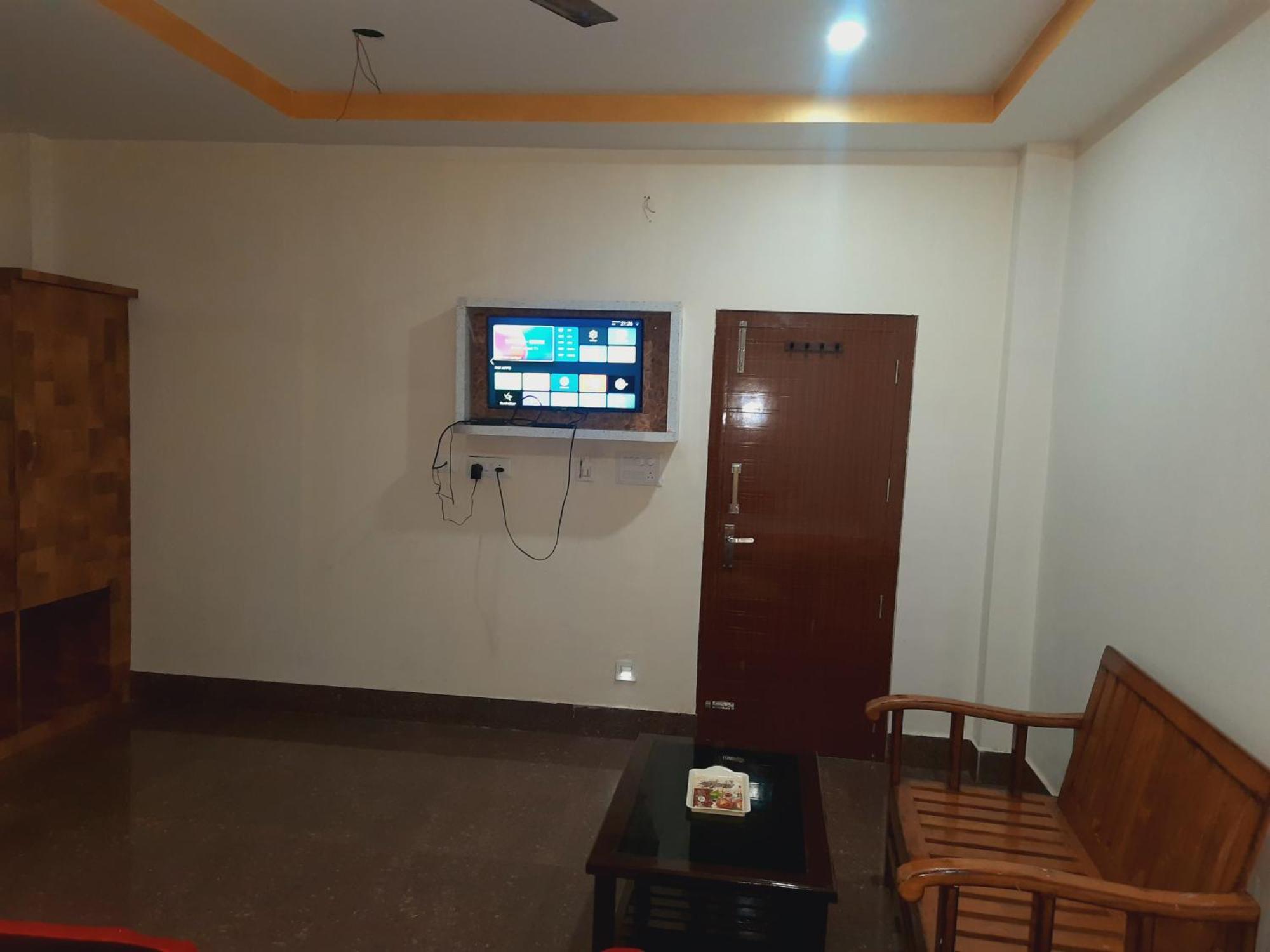 Hotel Knight Inn Airport Γουβαχάτι Εξωτερικό φωτογραφία