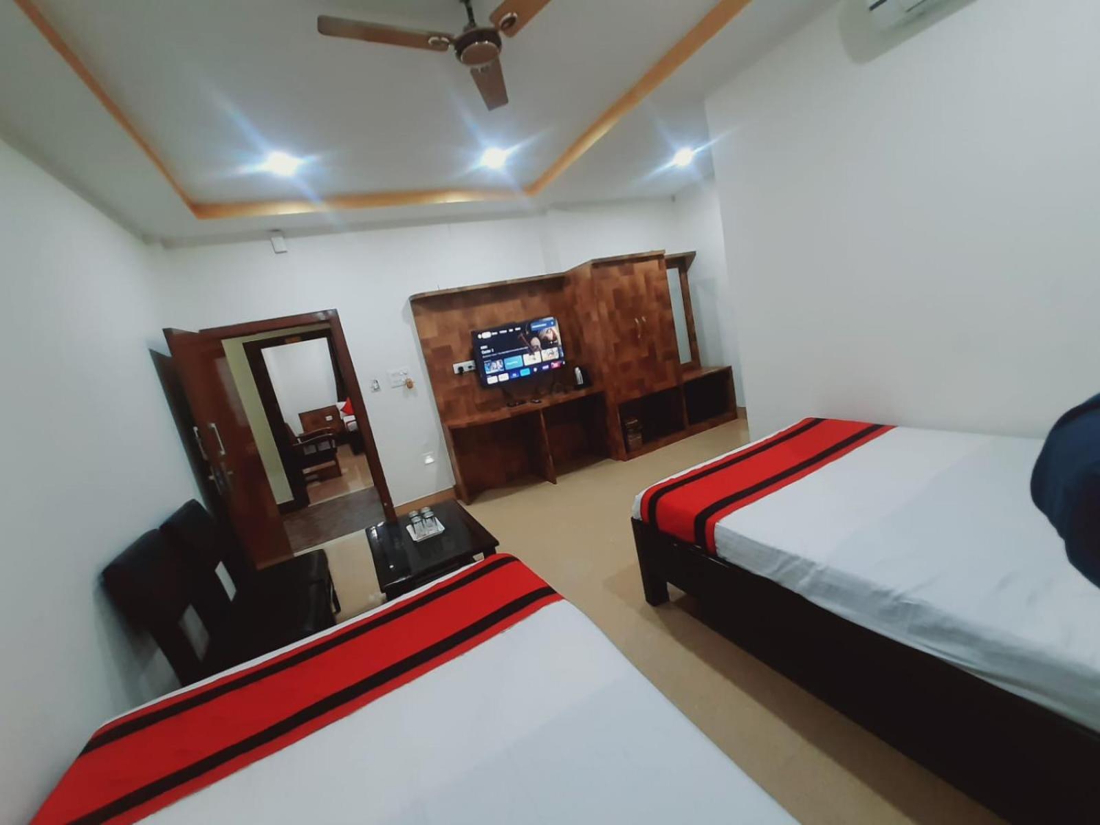 Hotel Knight Inn Airport Γουβαχάτι Εξωτερικό φωτογραφία