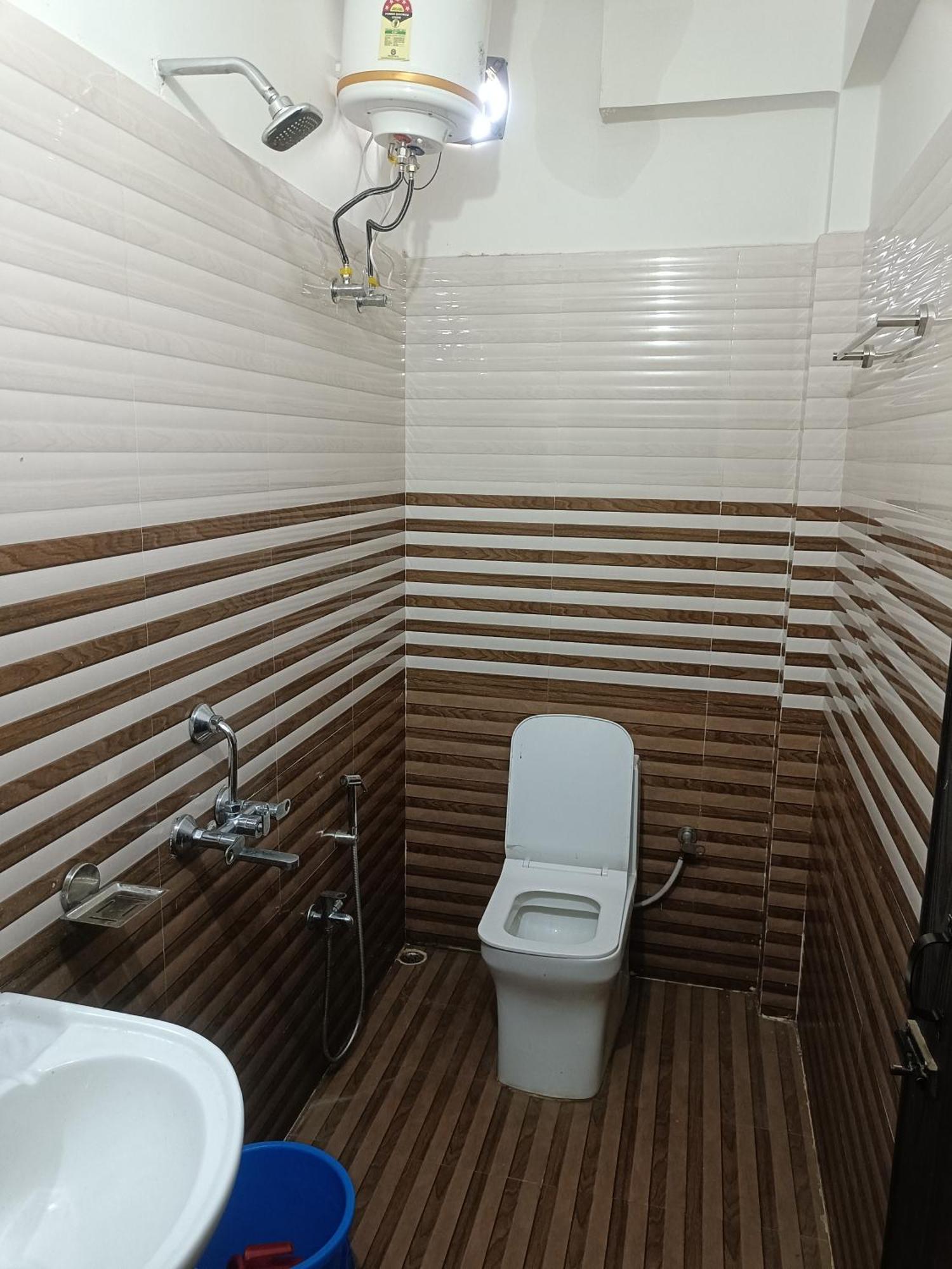 Hotel Knight Inn Airport Γουβαχάτι Εξωτερικό φωτογραφία